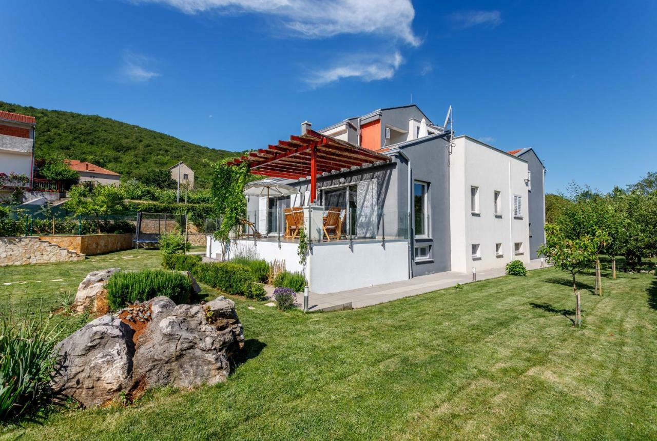 Luxury Villa Nadalina-Dicmo Dugopolje Exterior photo